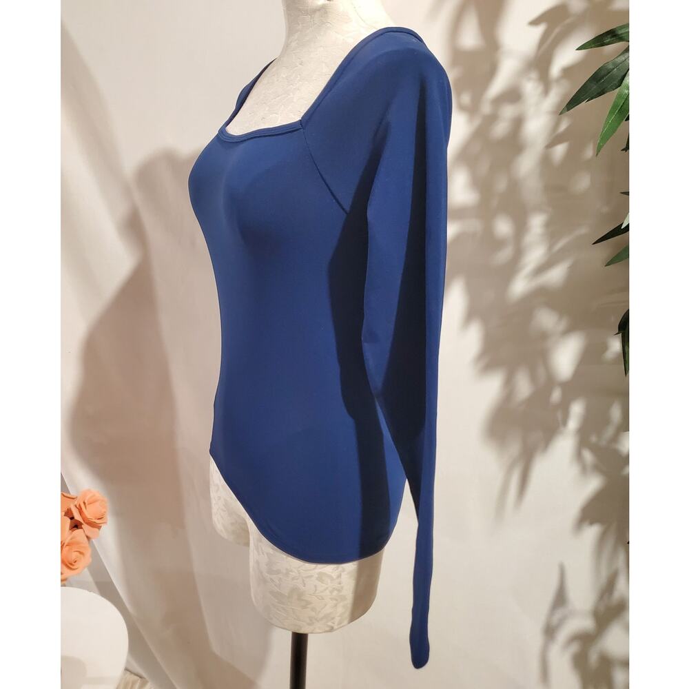 Fabletics NWT Emilia Sculptknit Ribbed Square Neck Long Sleeve Top ll Sz L Blue - Picture 2 of 8